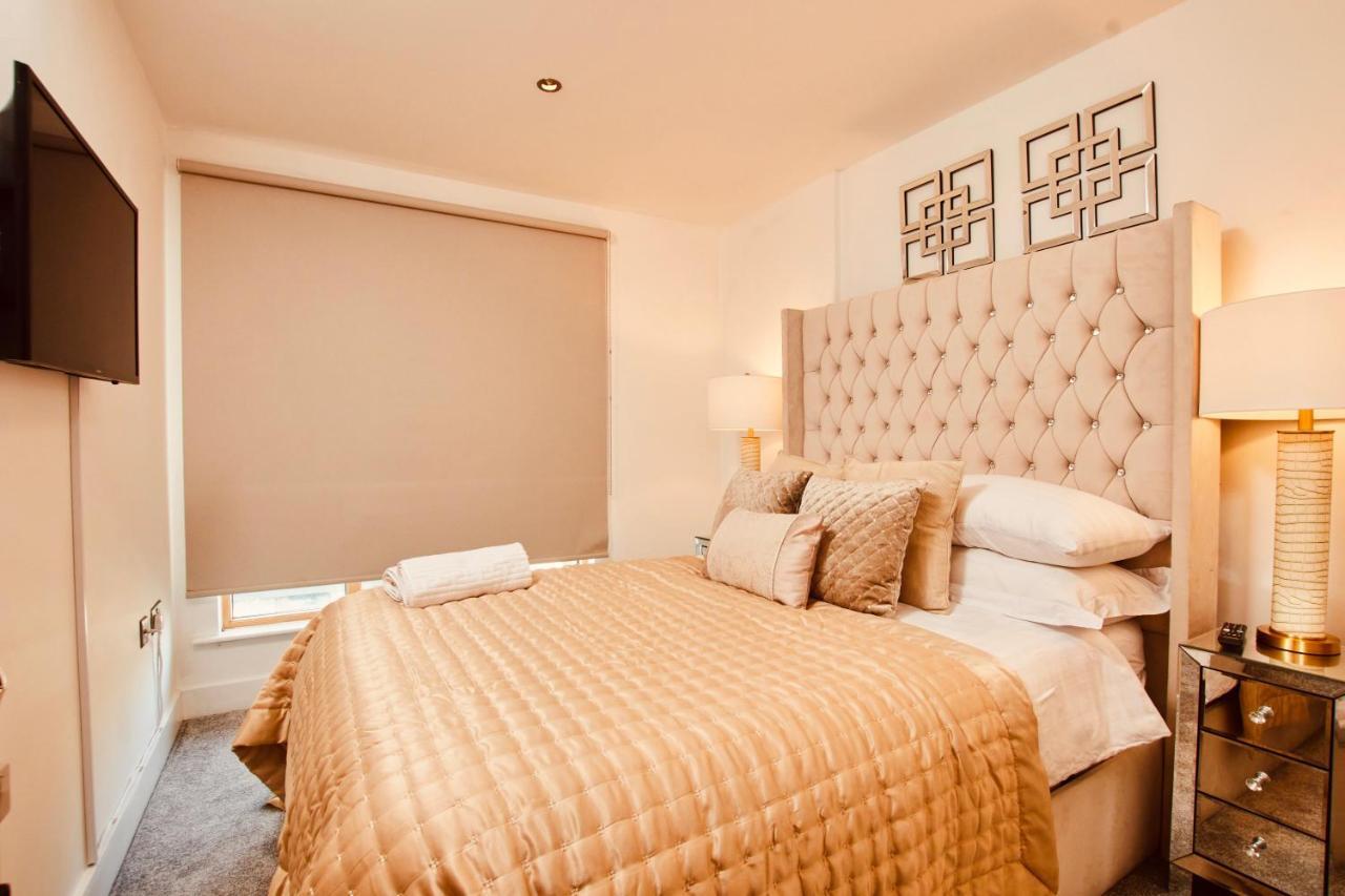 Apartment Primedoorstep Deluxe Apt, River Canal View& Free Parking! *