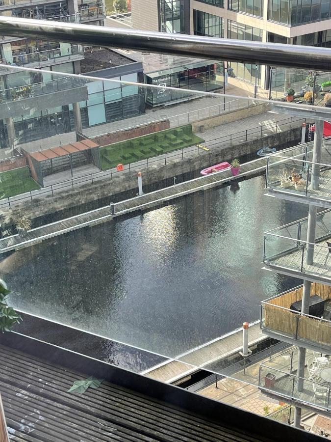 Primedoorstep Deluxe Apt, River Canal View& Free Parking! Apartment